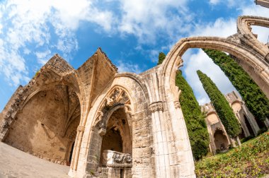 Güney yönü Bellapais Manastırı. Girne. Kıbrıs