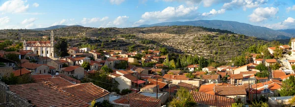 Panoramatický pohled na Lofou vesnice. Limassol district, Kypr. — Stock fotografie