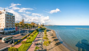 Limassol, Kıbrıs - 11 Mayıs 2014: Limasol şehrinin panoramik.