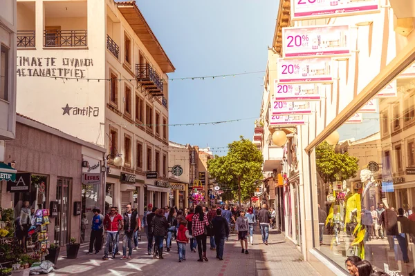 NICOSIA - APRIL 13 : Ledra street, a major shopping thoroughfare — Stock Photo, Image