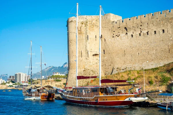 Girne Kalesi, Kuzey Doğu Kulesi. Kıbrıs — Stok fotoğraf