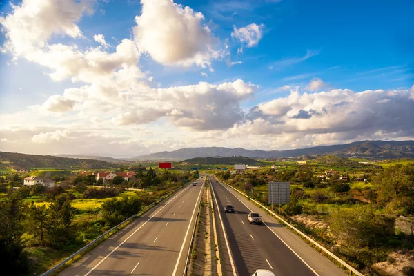 Autostrada droga w Nicosia, Cypr — Zdjęcie stockowe