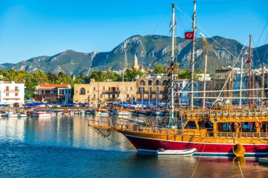 Girne liman manzarası. Kıbrıs