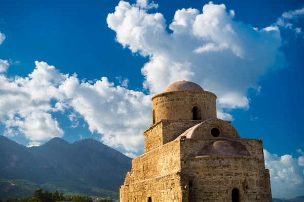 Ágios (Santo) Evlalios Igreja abandonada. Kyrenia District, Chipre — Fotografia de Stock