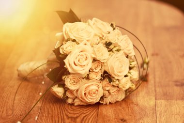 Bir buket beyaz gül.