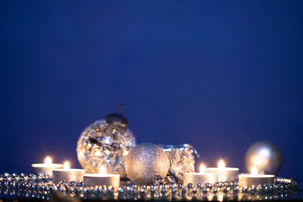 Palle Natale Argento Sfondo Vacanza Scintillante Magiche Luci Natalizie Buon — Foto Stock