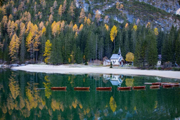 Splendida Vista Sul Lago Braies Uno Dei Più Bei Laghi — Foto Stock