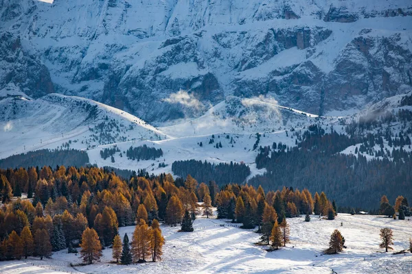 Malá Chalupa Kouzelném Západu Slunce Dolomitských Horách Alpe Siusi Itálie — Stock fotografie