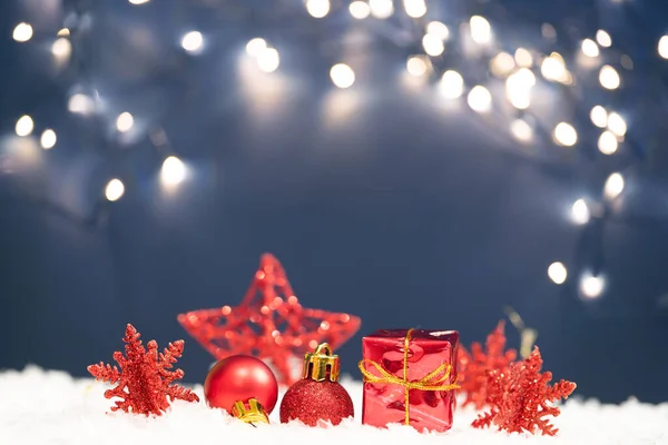 Férias Mágicas Fundo Azul Com Bolas Natal Vermelho Espaço Cópia — Fotografia de Stock