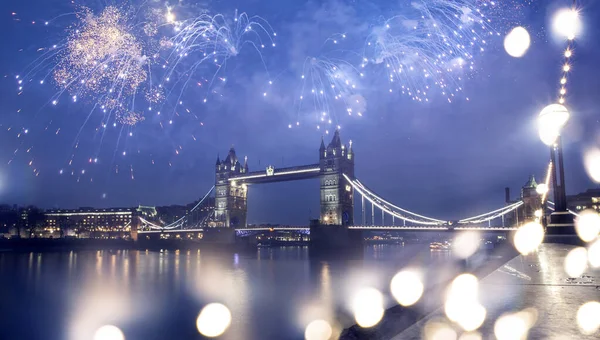 Fogos Artifício Comemorativos Sobre Tower Bridge Destino Ano Novo Londres — Fotografia de Stock