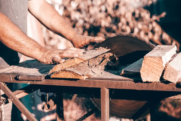 Hands Skilled Craftsman Cutting Wooden Plank Circular Saw Workshop — Stock Photo, Image