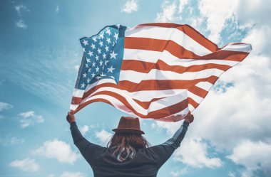 Anma Günü, 4 Temmuz veya İşçi Bayramı ABD 'de.