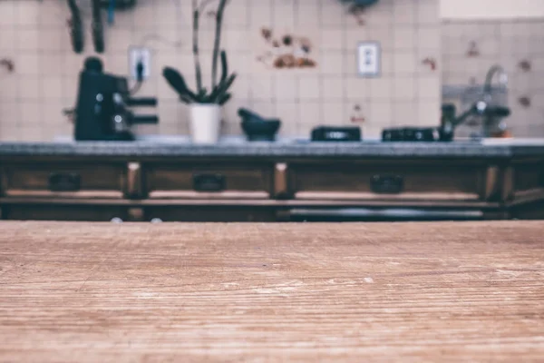 Mutfağın Içi Bulanık Ahşap Masa Alanı Var Arkaplanı — Stok fotoğraf
