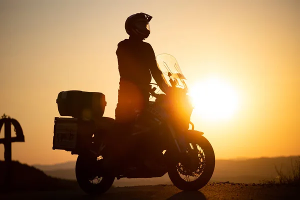 Motocyklový Řidič Venkově Cestování Sport Rychlost Svoboda Koncept — Stock fotografie