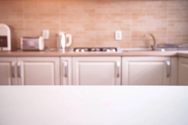 Blurred Kitchen Interior White Desk Space Home Background — Stock Photo, Image