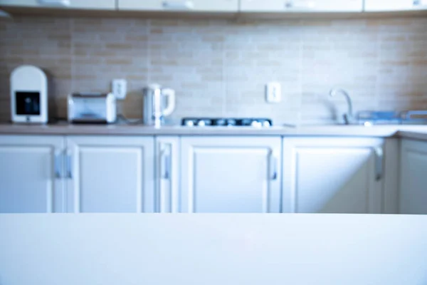 Blurred Kitchen Interior White Desk Space Home Background — Stock Photo, Image