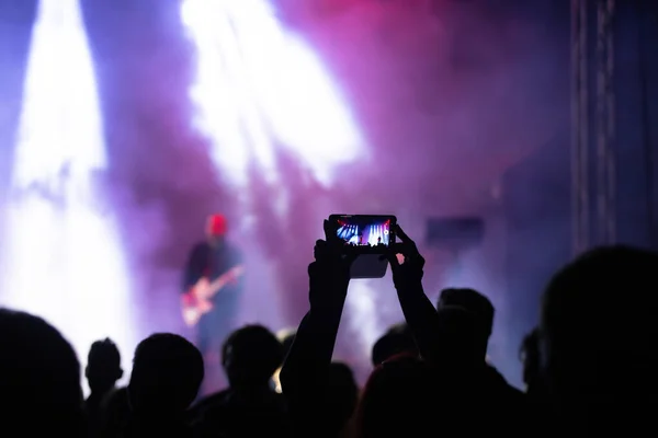 Crowd Concert Cheering Crowd Bright Colorful Stage Lights — Stock Photo, Image