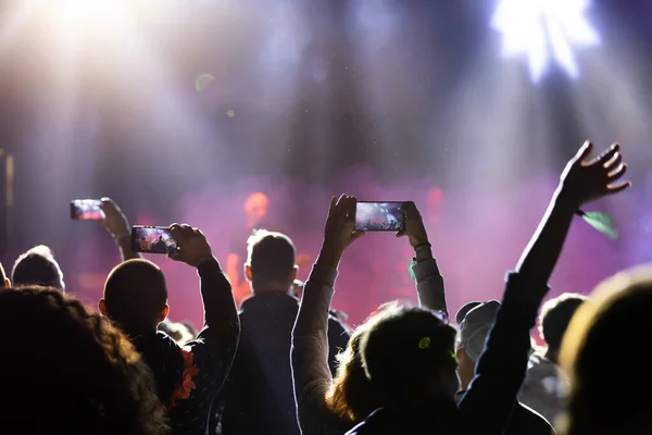 Crowd Concert Cheering Crowd Bright Colorful Stage Lights — Stock Photo, Image