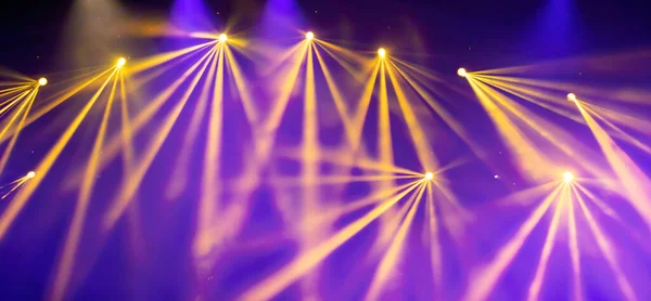 カラフルなステージライトや煙のバナー コンサート 演劇シーン — ストック写真
