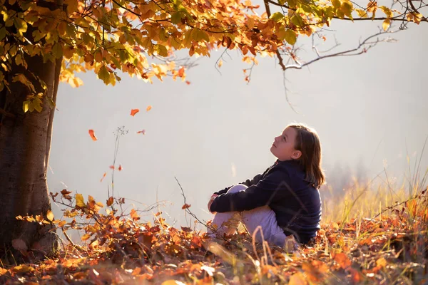 Little Girl Magic Autum Landscape Sunset Enjoying Traveling Autumn Concept — Stock Photo, Image