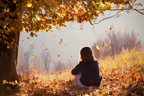 Little Girl Magic Autum Landscape Sunset Enjoying Traveling Autumn Concept — Stock Photo, Image