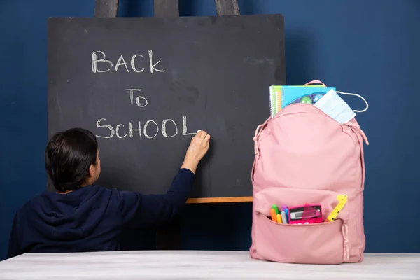 Person Writing Blackboard Back School Text Backpack School Stationery — Stock Photo, Image