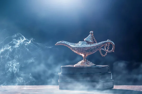 Ramadan Kareem Feestelijke Wenskaart Voor Moslimheilige Maand Met Aladdin Lamp — Stockfoto