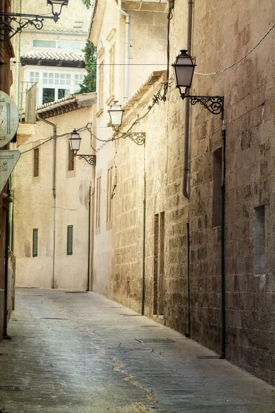 Enge Gasse in der Altstadt — Stockfoto