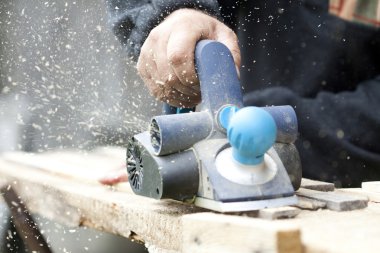 marangoz ahşap tahta kesme tezgahlar