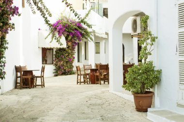 yemek masaları ve sandalyeleri seti 