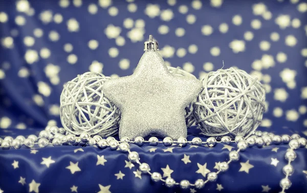 Bolas de plata de Navidad — Foto de Stock