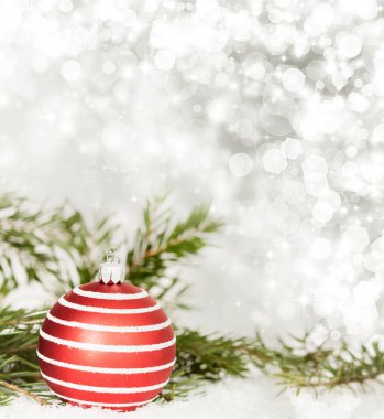 Noel ağacı süsleme ve tatil ışıklar