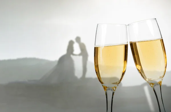 Vieren met de champagne — Stockfoto