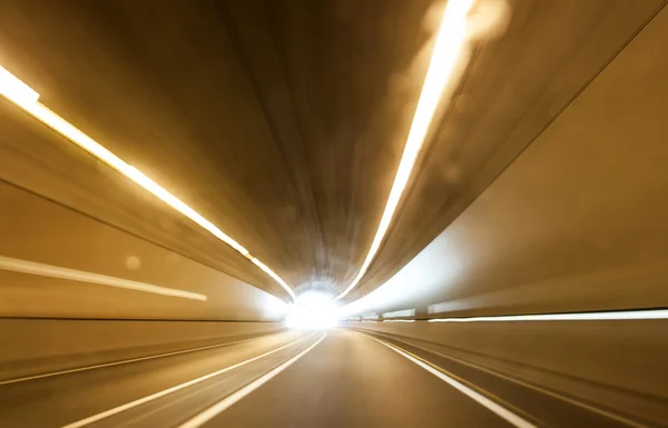 Abstrakte Geschwindigkeitsbewegungen Autobahntunnel — Stockfoto