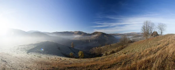 Autumn morning in the mountains — Stock Photo, Image