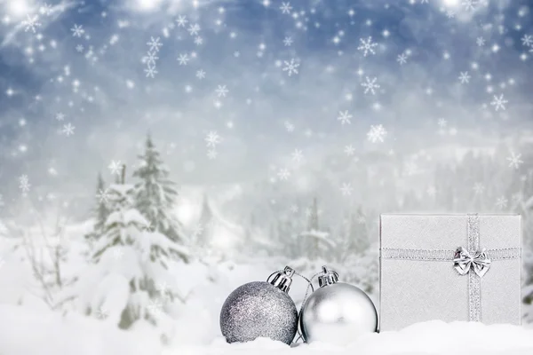 Sfondo di Natale con decorazione natalizia e scatola regalo in th — Foto Stock