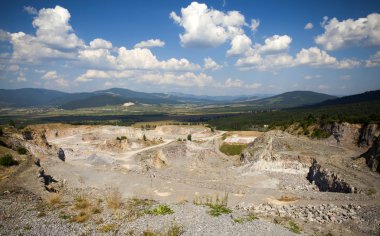 Open pit mayını