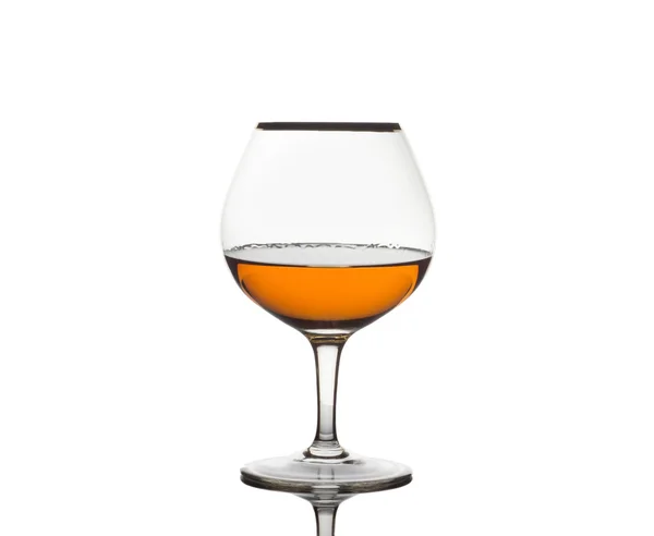 Vaso de brandy sobre fondo blanco —  Fotos de Stock