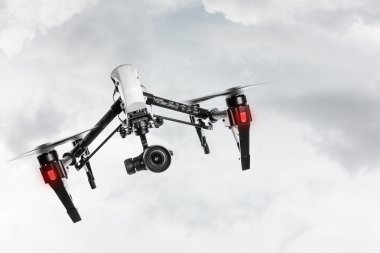 4 k kamera uçan robot.