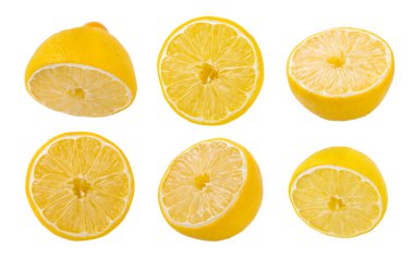 beyaz arkaplanda limon dilimleri