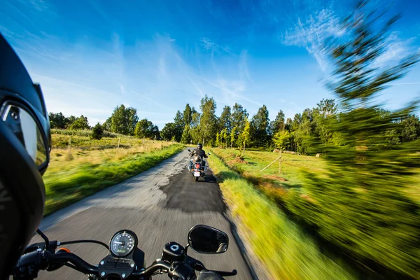 Perto de uma motocicleta — Fotografia de Stock