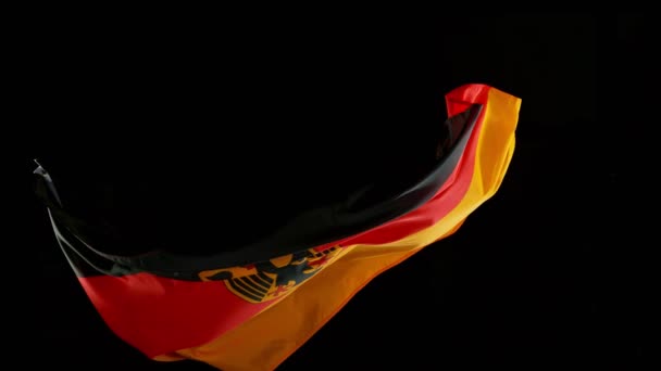 Primer plano de la bandera alemana ondeando en el viento. — Vídeos de Stock