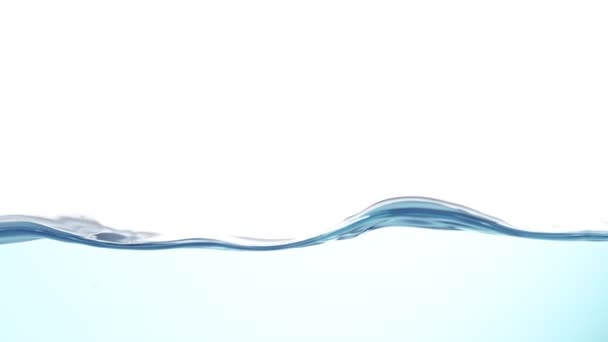 Plan de mouvement super lent de la surface de l'eau à 1000fps — Video
