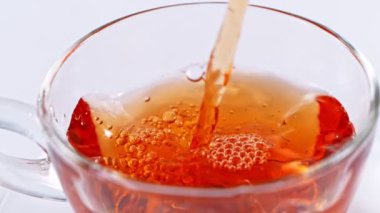 1000 'de Süper Yavaş Çekim Çayı