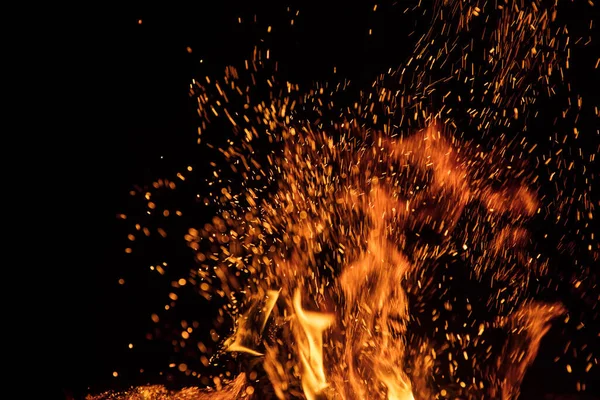 Φωτιά φλόγες σε μαύρο φόντο — Φωτογραφία Αρχείου