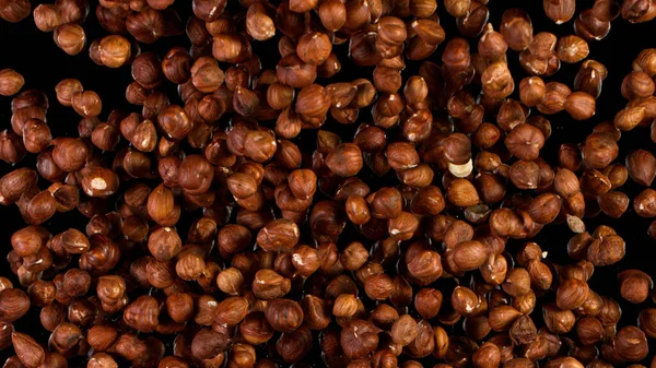 Замораживаем движущиеся орешки из натурального сена — стоковое фото