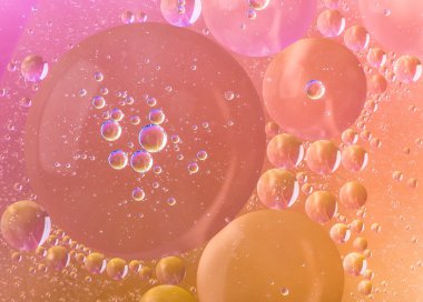 su yüzeyindeki petrol topraklar