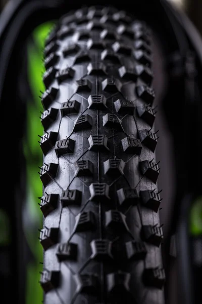 Close-up van een groene mountainbike — Stockfoto