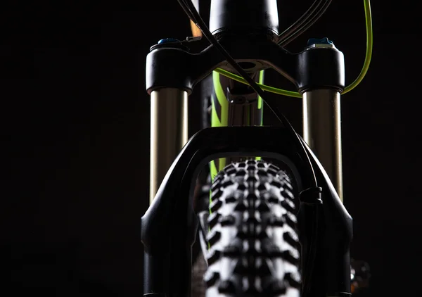 Primer plano de una horquilla de primavera de bicicleta de montaña —  Fotos de Stock