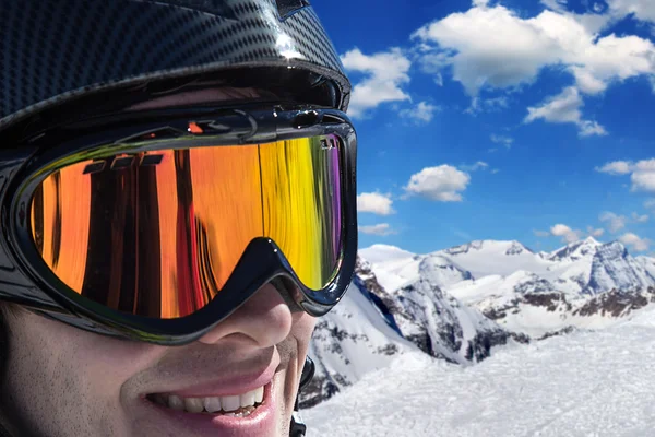 높은 산 스키 — 스톡 사진